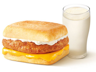 肯德基 | 芝士猪柳帕尼尼+热豆浆