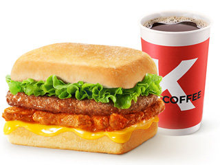 肯德基 | 意式红烩双牛帕尼尼+热美式