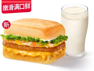 肯德基 | 蟹味柳滑蛋猪肉+热豆浆